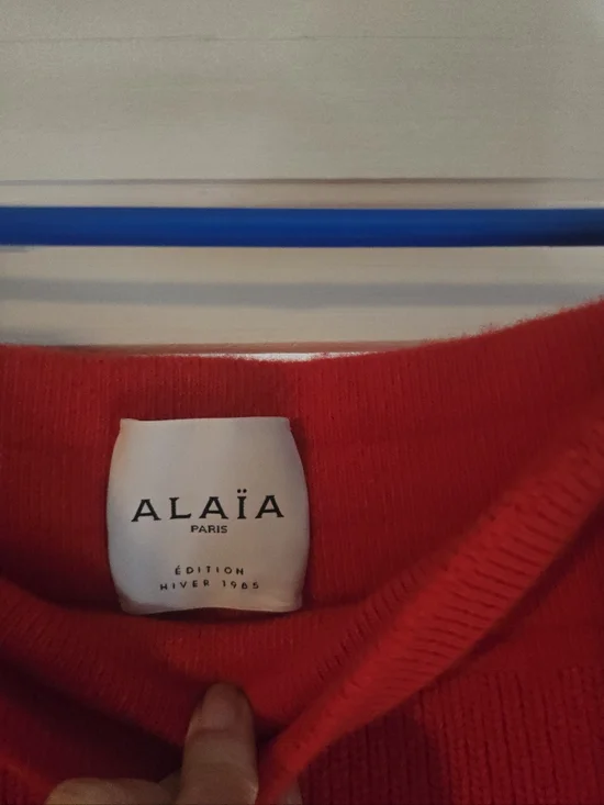 Alaïa Paris Red Knit Fitted Knee Length Women's Skirt - Picture 2 of 2